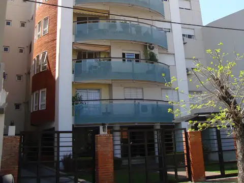 ALQUILER DEPARTAMENTO DE 3 AMBIENTES EN HAEDO SUR