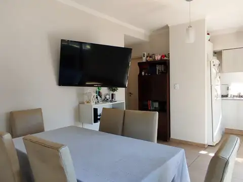 Depto Tipo Casa en Venta 8 años