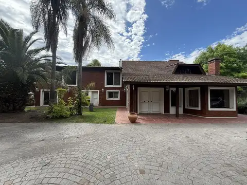 CASA | 6 AMBIENTES | 5 DORMITORIOS | PISCINA | DOBLE LOTE | LA CASCADA