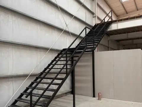 Galpon en Alquiler A Estrenar