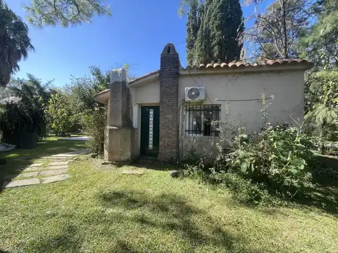 VENTA LOTE CON EDIFICACION Y PILETA FUNES SANTA FE