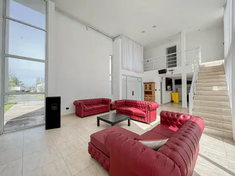 Casa 4 ambientes - Rumenco