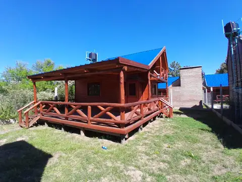 Casa 5 ambientes con 1 baño