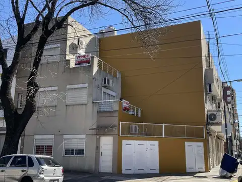 Depto Tipo Casa en Venta en Agronomia, USD 120.000