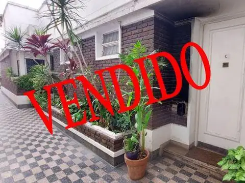 PH 3 AMBIENTES C/PATIO Y PARRILLA EN VENTA EN FLORES