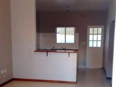 Depto Tipo Casa en Alquiler de 2 ambientes