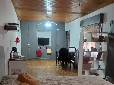 Vendo Casa 4 ambientes