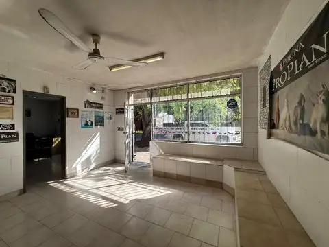 Local en Alquiler en Rafael Calzada, $ 600.000