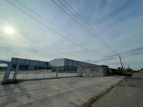 Fracción Industrial 26 ha. Galpón 12.800 m² Cub. - Carlos Spegazzini