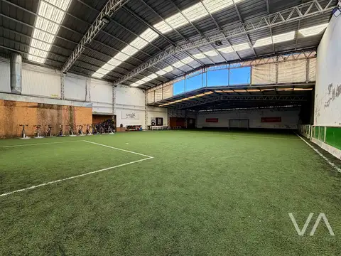 Local en Alquiler Via Púb.