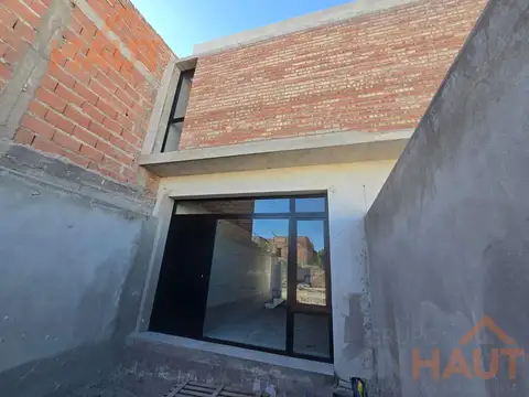 Depto Tipo Casa 4 ambientes con 2 baños