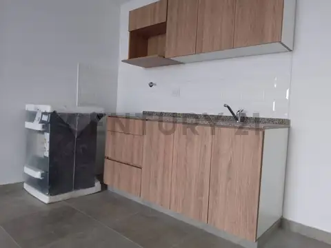 Coronel Pringles 2600, Piso 0