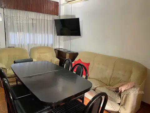 Casa 6 ambientes con 3 baños