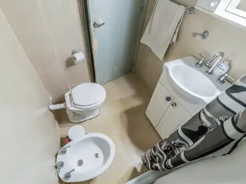 Rivadavia Av. 3000 , Piso 3