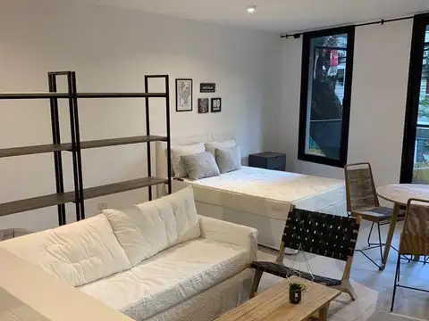 Mario Bravo 1068 , Piso 1