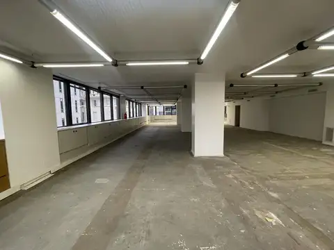 Leandro N. Alem al 700