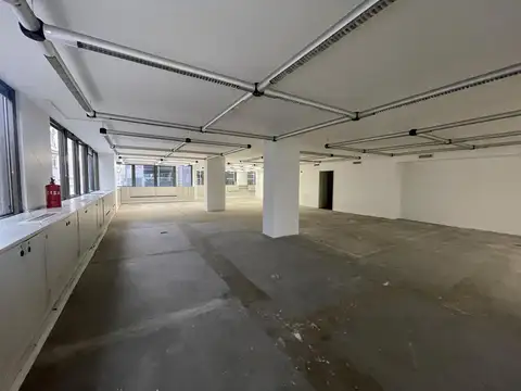 Oficina en Alquiler en Catalinas, USD 4.910