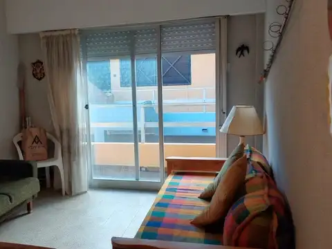 Departamento 2 ambientes amplios cocina separada, lavadero, San Bernardo Del Tuyu