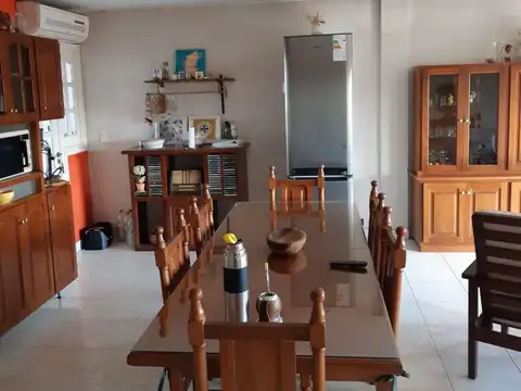 VENTA DE CASA CON LOCAL EXCELENTE ZONA EN CONCORDIA