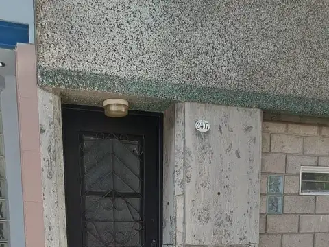 Depto Tipo Casa en Alquiler de 4 ambientes