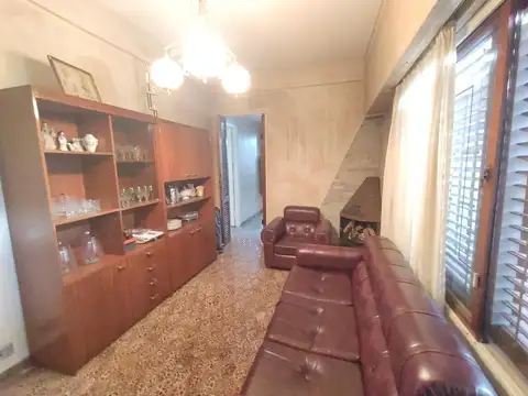 Casa 3 ambientes con 2 baños