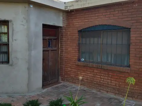 Casa en Venta en Castelar Sur, USD 140.000