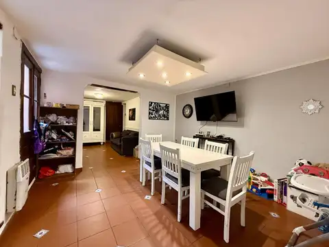 Depto Tipo Casa en Venta de 4 ambientes
