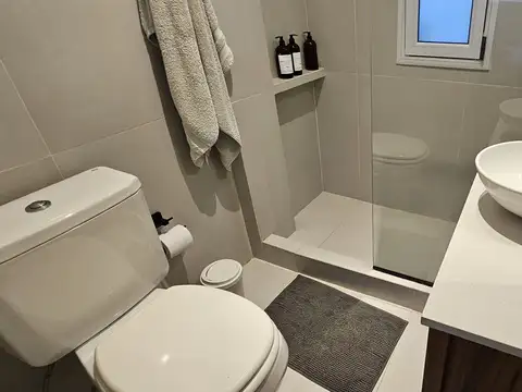 Cabello 3400, Piso 9