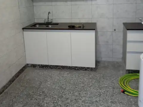 PH tipo CASA 3 AMB. en planta baja c/ amb amplios