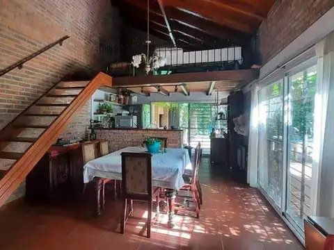 Casa 3 ambientes con 2 baños