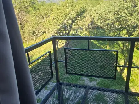 Casa 2 ambientes con 1 baño