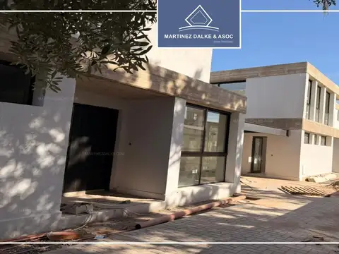 Casa en Venta al Oeste