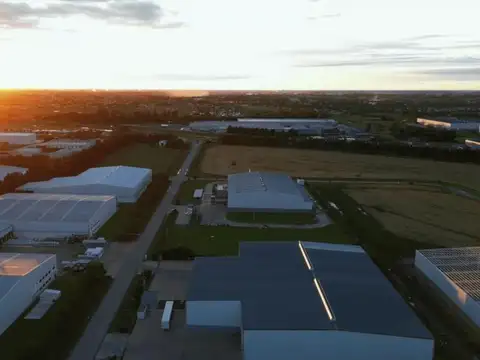 Galpon en Venta en Zarate, USD 250.000