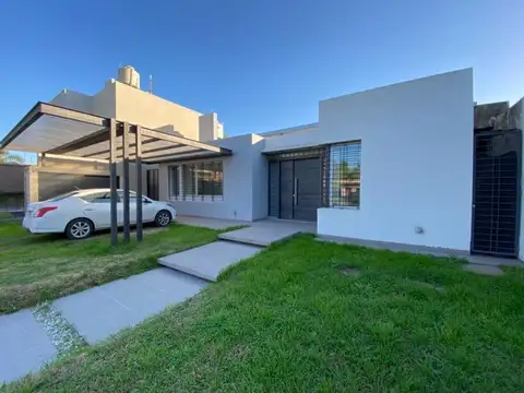 Casa en Venta en Cantegril, USD 240.000