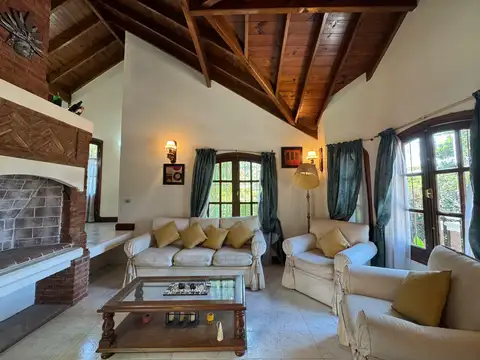 Avenida 6 entre Paseo 135 y 136.