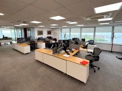 Oficina en Venta en Catalinas, USD 3.000.000