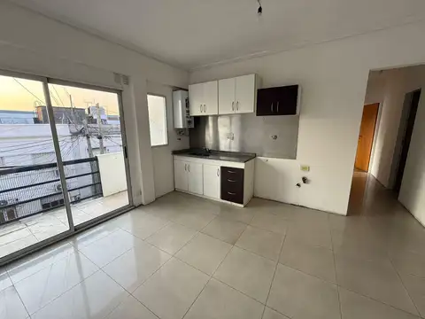 Departamento en Venta en Villa Dominico, USD 74.000