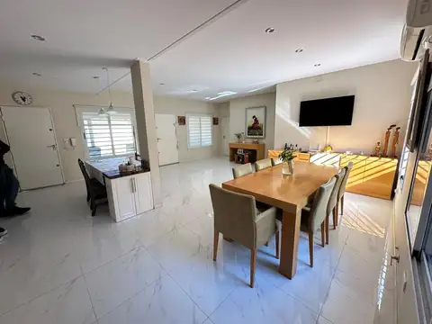 Casa en Venta de 4 dormitorios