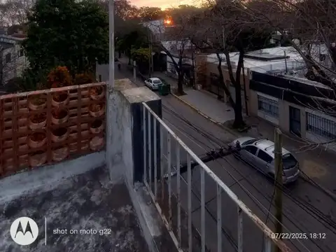 OPORTUNIDAD Amplia Planta Alta con terraza