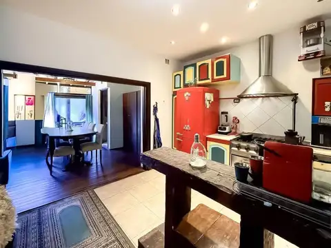 VENTA CASA 7 AMBIENTES JARDÍN PILETA LA LUCILA