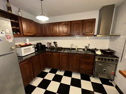 Casa 4 ambientes con 1 baño