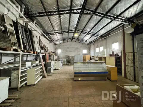 (DBJ-745) MADARIAGA y RUTA 3 - ZONA COMERCIAL