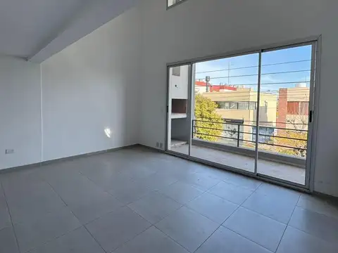 Casa en venta - 2 Dormitorios 1 Baño - Chivilcoy