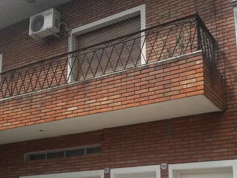 VENTA CASA MULTIFAMILIAR VILLA LUGANO c/GARAGE