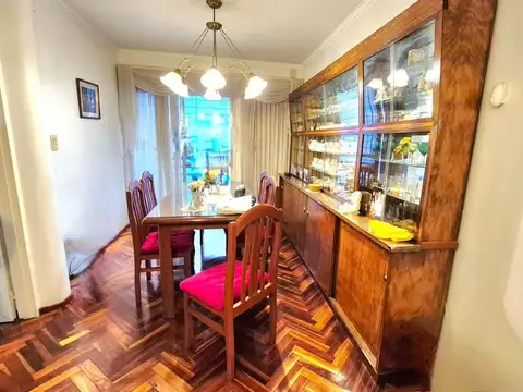 VENTA Departamento 2 dormitorios con balcón