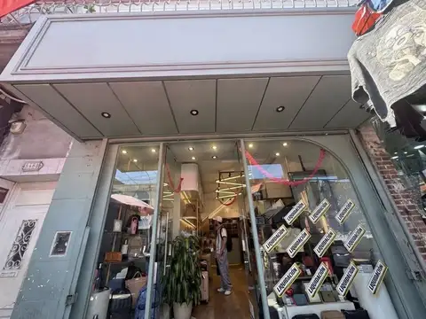 Local en Venta 66 años