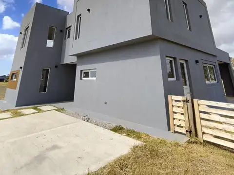 Casa en Venta en Club de Campo El Candil, USD 220.000