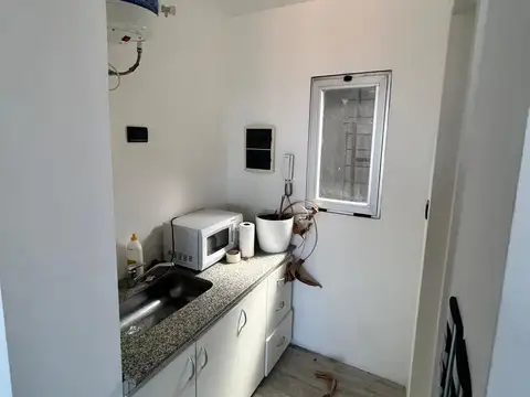 Av. Pres. Perón 2300