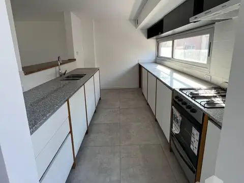 Depto Tipo Casa en Venta de 4 ambientes
