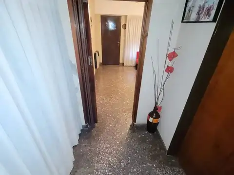 Depto Tipo Casa en Venta 42 años